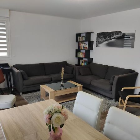 Апартаменти App 5 Pers, Parking, 3Mn Rer A, 40 Mn Du Centre De Paris, Cergy Le Haut Екстер'єр фото