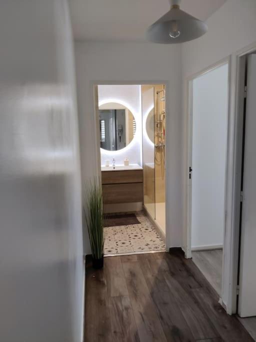 Апартаменти App 5 Pers, Parking, 3Mn Rer A, 40 Mn Du Centre De Paris, Cergy Le Haut Екстер'єр фото