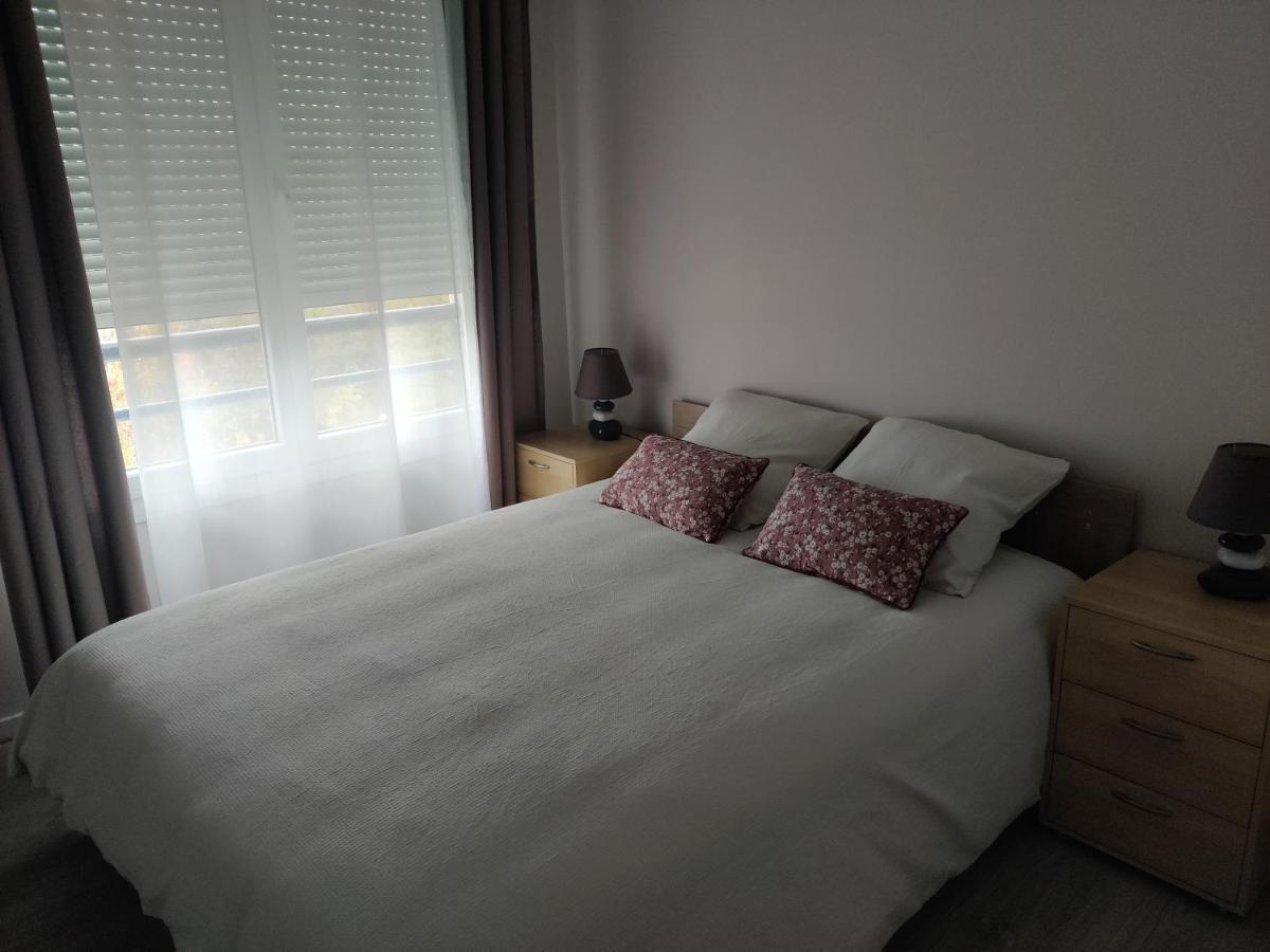 Апартаменти App 5 Pers, Parking, 3Mn Rer A, 40 Mn Du Centre De Paris, Cergy Le Haut Екстер'єр фото